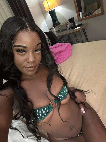 Hazel, 23  female escort, Santa Maria