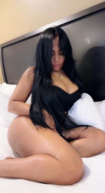 Jasmine , 23  female escort, Santa Maria
