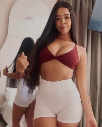 Heidy Estevez, 25  female escort, Santa Maria