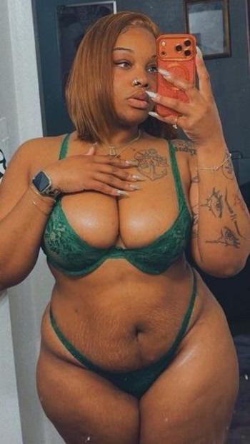 Belly, 29  female escort, Santa Maria