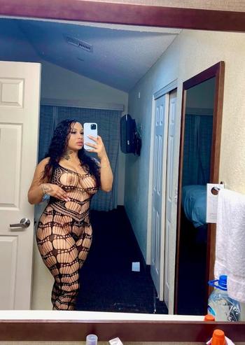 Angela, 25  female escort, Santa Maria